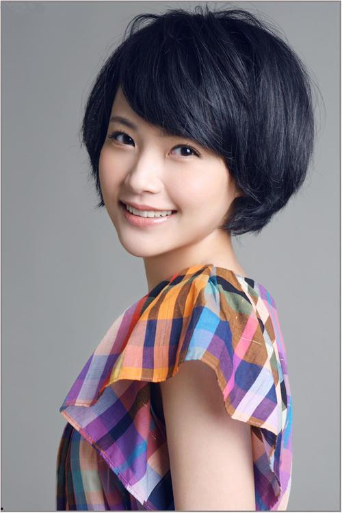 演员王小萌个人资料,影视界璀璨新星，多才多艺的青春偶像